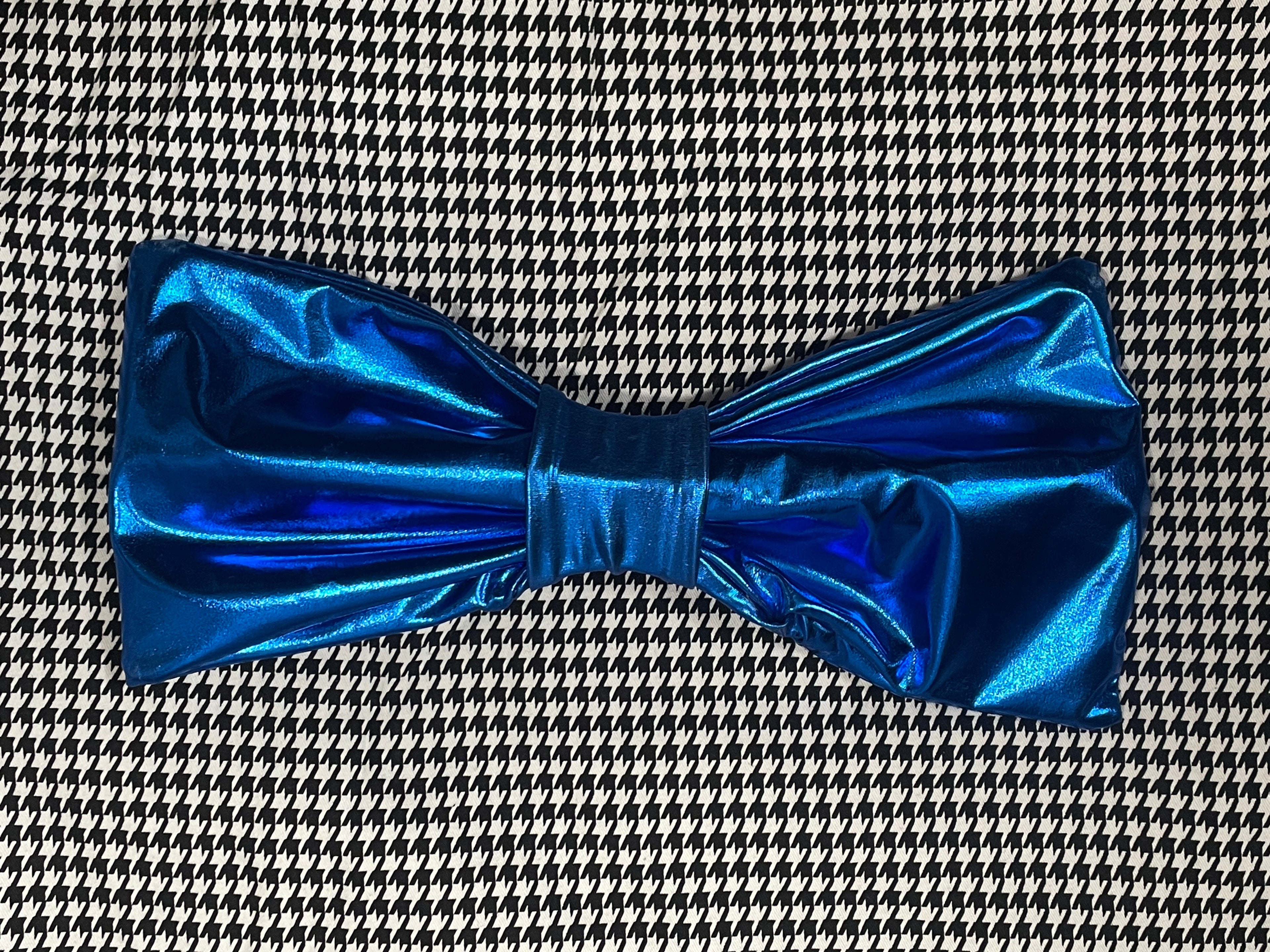 electric blue bow