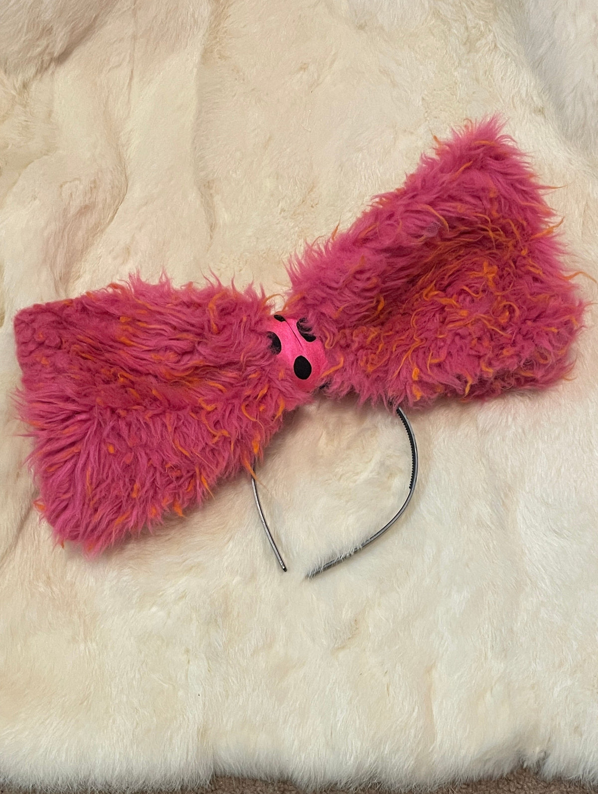 fur bow sample